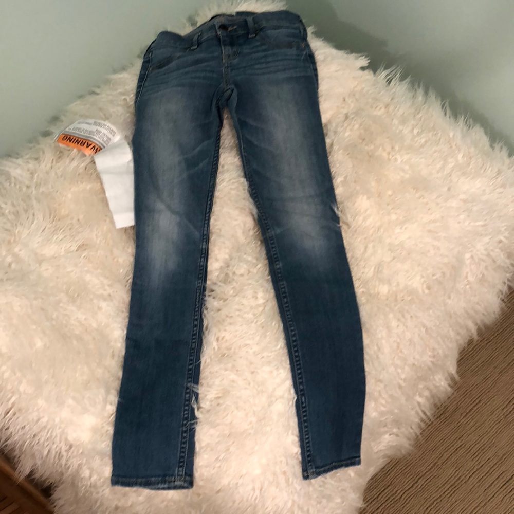 Skinny blue jeans